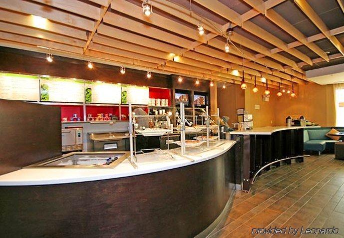 Courtyard Greensboro Airport Екстер'єр фото